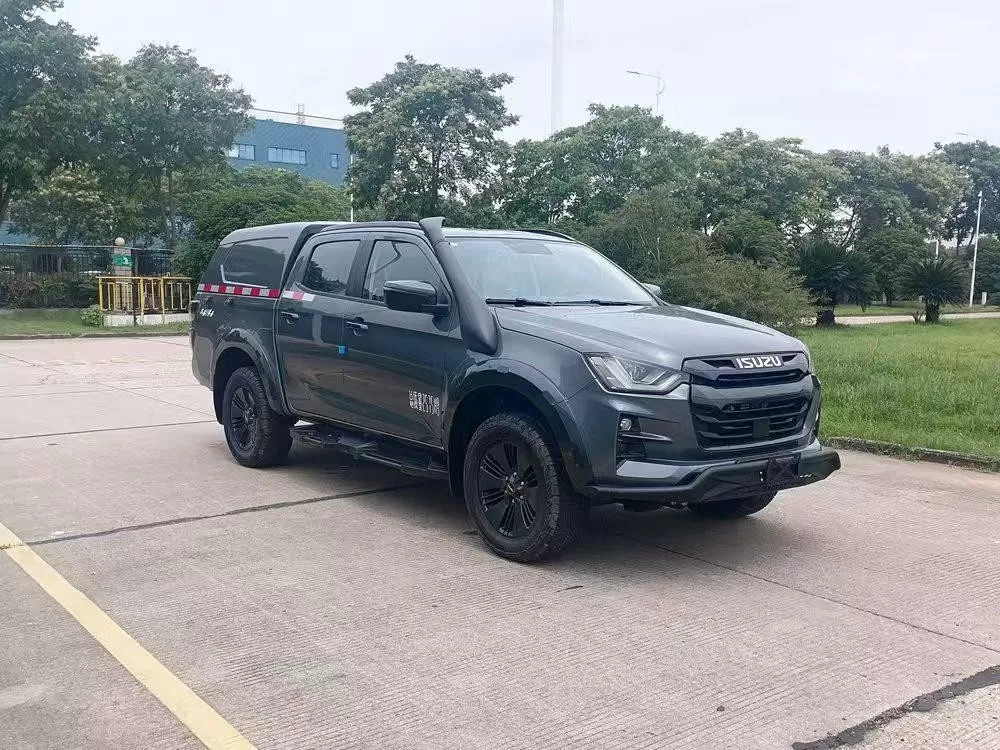 Модифицированный пикап Isuzu D-MAX со съемным водонепроницаемым навесом для безопасного хранения груза