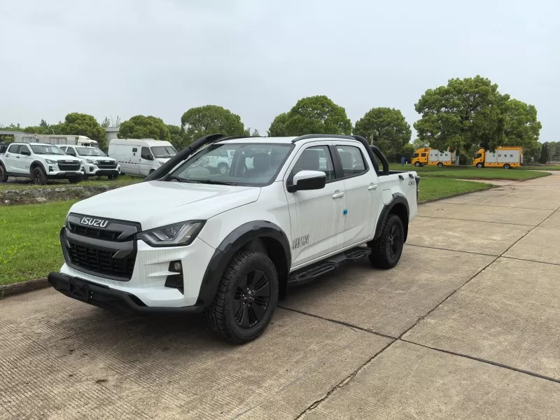 Isuzu RE-MAX 2.5T 8AT Автоматический дизельный пикап | Надежный и практичный из Китая